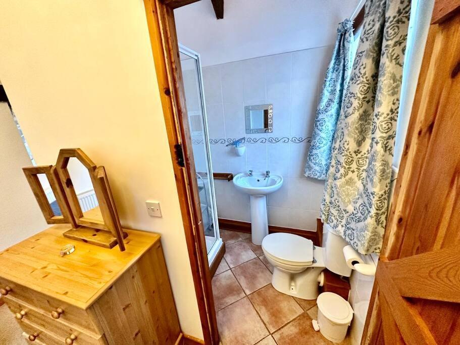 Detached One Level Stone Barn Holiday home